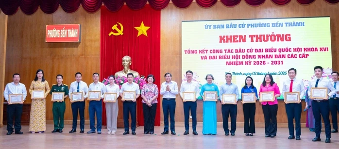 TPHCM: Phường Bến Thành thành lập thêm chi bộ, đảng bộ, củng cố hệ thống chính trị TPHCM: Phường Bến Thành thành lập thêm chi bộ, đảng bộ, củng cố hệ thống chính trị