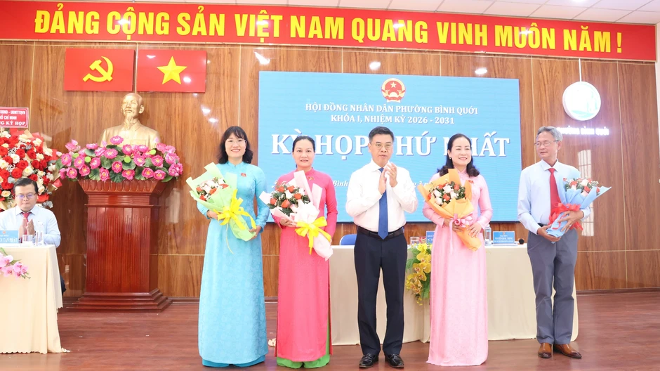 TPHCM: Phường Bình Quới kiện toàn nhân sự chủ chốt, sẵn sàng cho nhiệm kỳ mới TPHCM: Phường Bình Quới kiện toàn nhân sự chủ chốt, sẵn sàng cho nhiệm kỳ mới