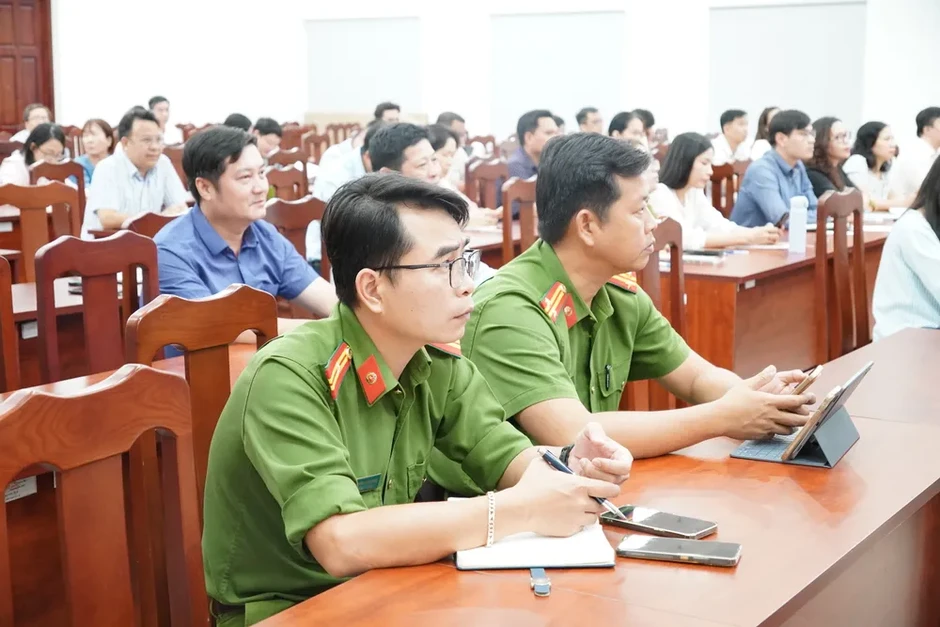 TPHCM: Tập huấn nghiệp vụ bầu cử đại biểu Quốc hội và đại biểu HĐND các cấp TPHCM: Tập huấn nghiệp vụ bầu cử đại biểu Quốc hội và đại biểu HĐND các cấp