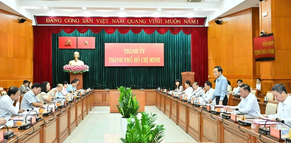 TPHCM tập trung xử lý các công trình, dự án tồn đọng, nguy cơ gây lãng phí TPHCM tập trung xử lý các công trình, dự án tồn đọng, nguy cơ gây lãng phí