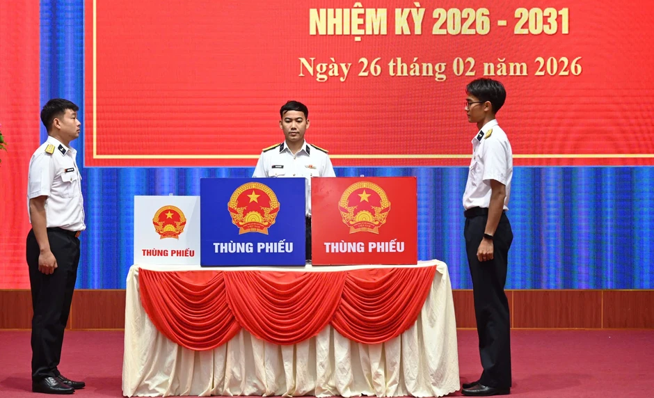 TPHCM: Tiễn các tàu lên đường thực hiện bầu cử sớm trên biển TPHCM: Tiễn các tàu lên đường thực hiện bầu cử sớm trên biển
