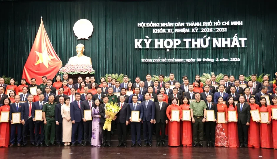 TPHCM trao Giấy chứng nhận đại biểu HĐND khóa XI TPHCM trao Giấy chứng nhận đại biểu HĐND khóa XI
