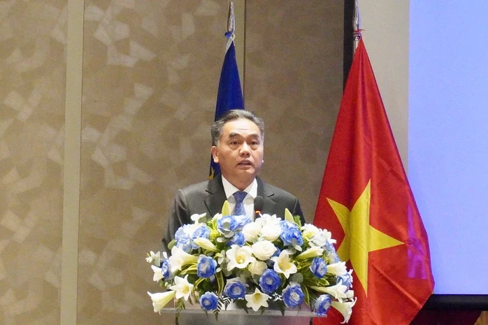TPHCM và Liên minh Châu Âu mở rộng hợp tác bền vững TPHCM và Liên minh Châu Âu mở rộng hợp tác bền vững