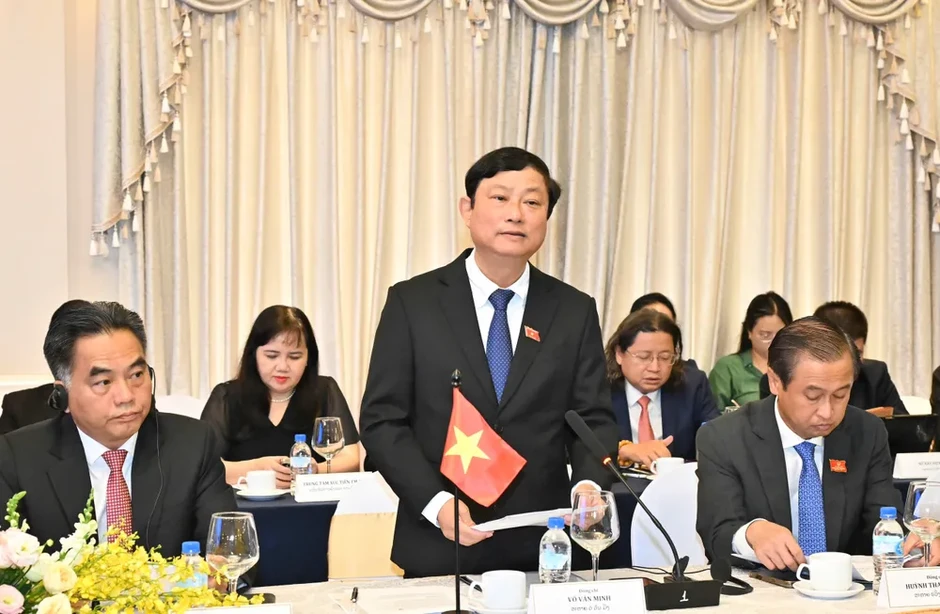 TPHCM và Thủ đô Viêng Chăn ký kết Bản ghi nhớ hợp tác giai đoạn 2026 - 2030 TPHCM và Thủ đô Viêng Chăn ký kết Bản ghi nhớ hợp tác giai đoạn 2026 - 2030