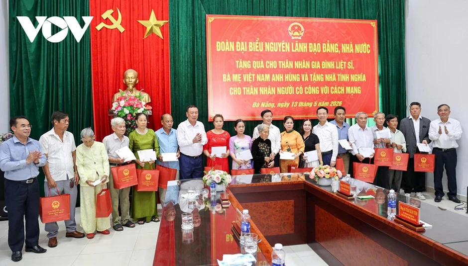 Tri ân các Anh hùng liệt sĩ, Mẹ Việt Nam Anh hùng Tri ân các Anh hùng liệt sĩ, Mẹ Việt Nam Anh hùng