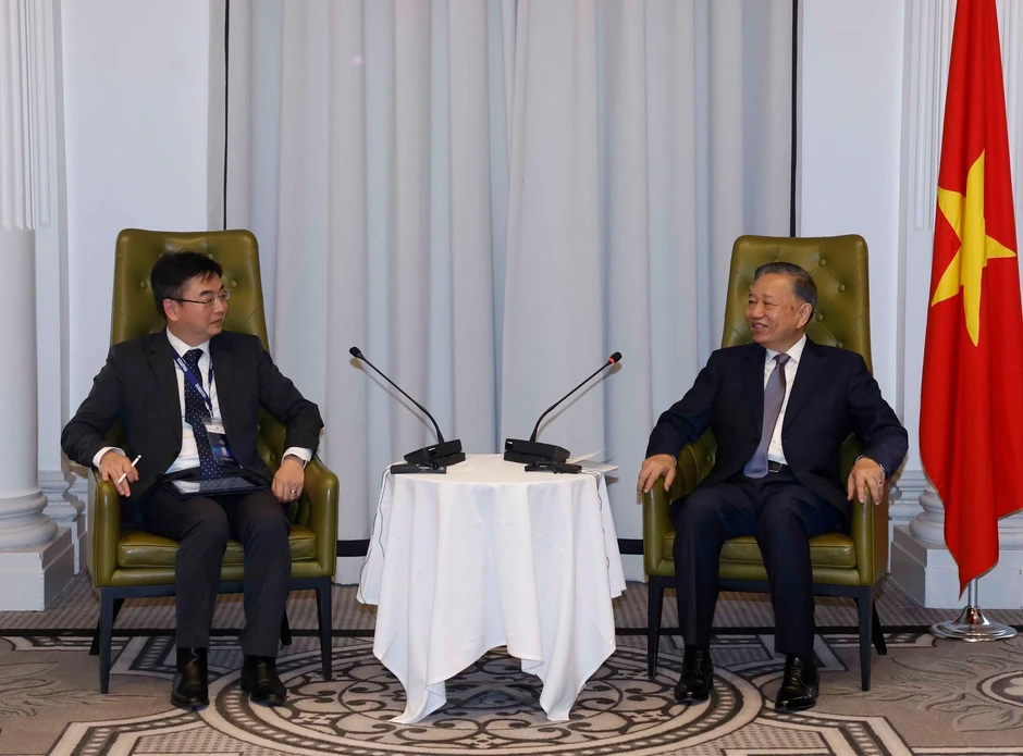 Trí thức, nhà khoa học hãy làm cầu nối phát triển "lực lượng sản xuất mới" Trí thức, nhà khoa học hãy làm cầu nối phát triển "lực lượng sản xuất mới"