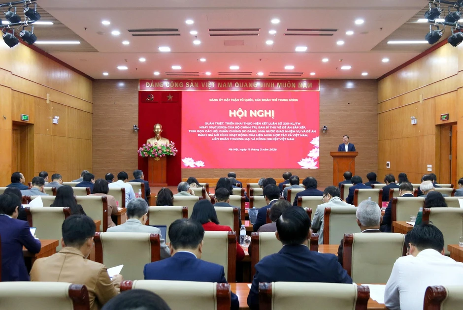 Triển khai Kết luận 230 của Bộ Chính trị, Ban Bí thư về sắp xếp các hội quần chúng Triển khai Kết luận 230 của Bộ Chính trị, Ban Bí thư về sắp xếp các hội quần chúng