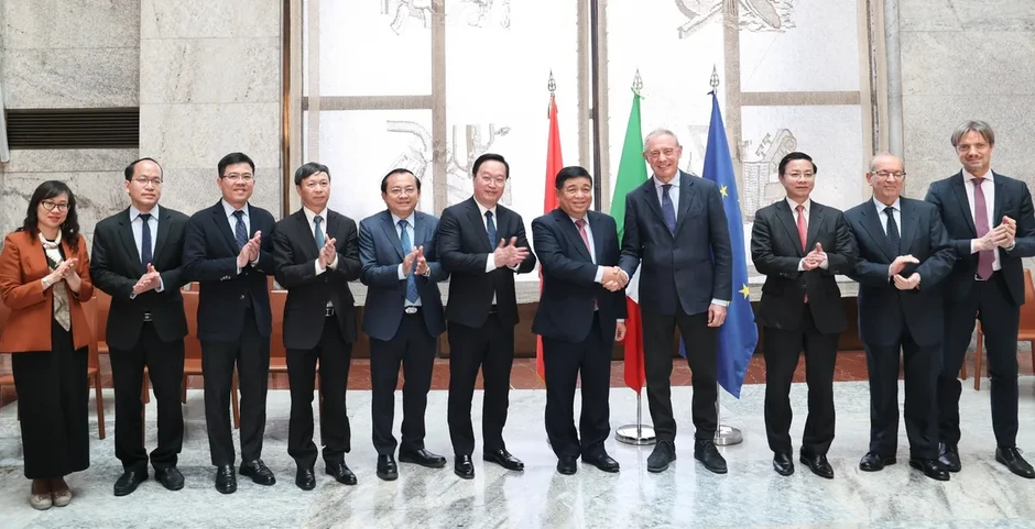 Triển khai ngay và cụ thể hoá tiềm năng hợp tác kinh tế Việt Nam – Italy Triển khai ngay và cụ thể hoá tiềm năng hợp tác kinh tế Việt Nam – Italy