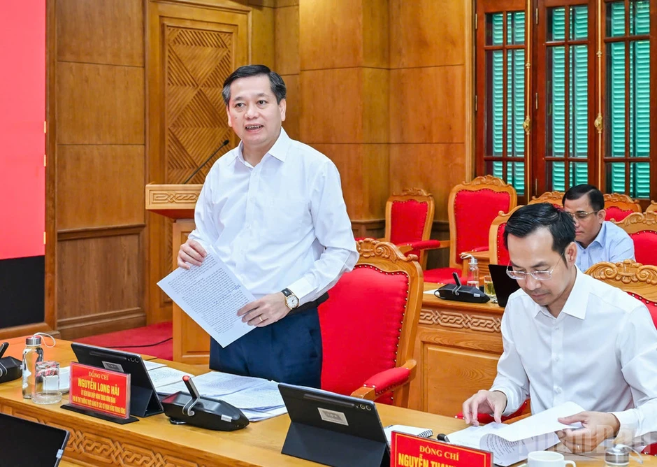 Triển khai quyết liệt, thực chất các nhiệm vụ, gắn trách nhiệm người đứng đầu Triển khai quyết liệt, thực chất các nhiệm vụ, gắn trách nhiệm người đứng đầu
