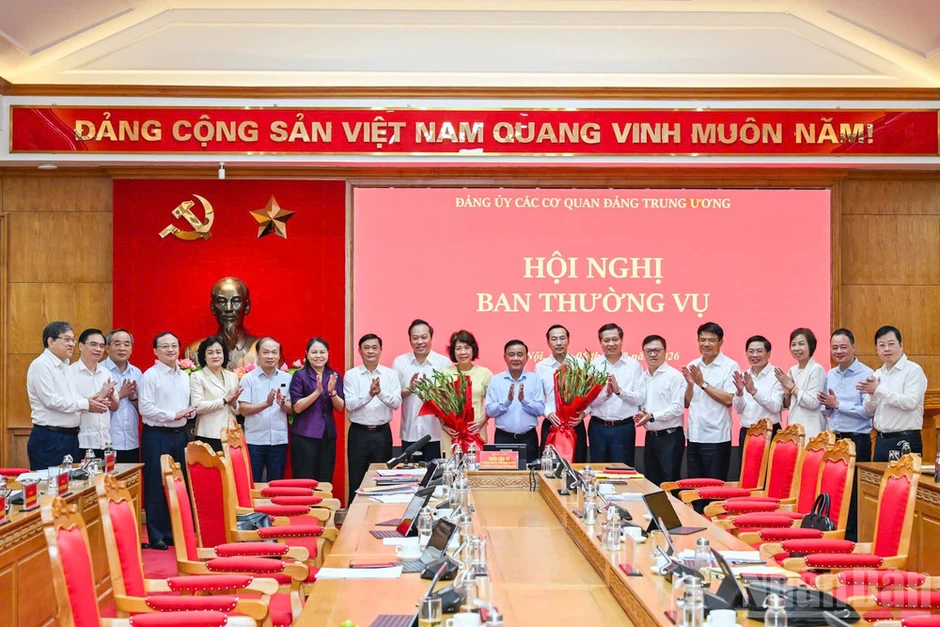 Triển khai quyết liệt, thực chất các nhiệm vụ, gắn trách nhiệm người đứng đầu Triển khai quyết liệt, thực chất các nhiệm vụ, gắn trách nhiệm người đứng đầu
