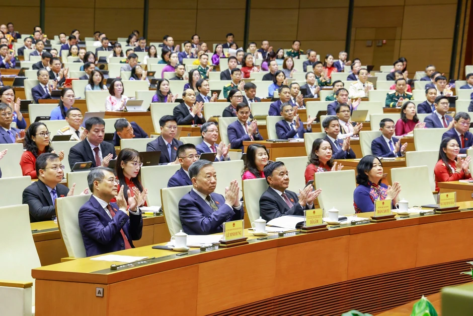 Triệu tập kỳ họp thứ hai, Quốc hội khai mạc sớm hơn thông lệ Triệu tập kỳ họp thứ hai, Quốc hội khai mạc sớm hơn thông lệ
