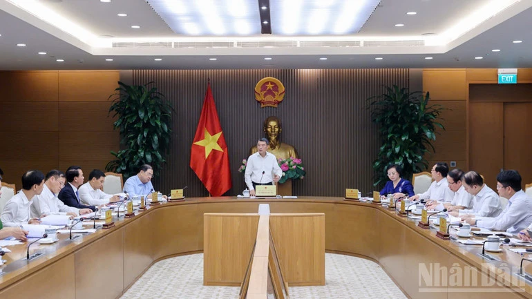 Trình phương án cắt giảm thủ tục hành chính, điều kiện kinh doanh trước ngày 20/4 Trình phương án cắt giảm thủ tục hành chính, điều kiện kinh doanh trước ngày 20/4