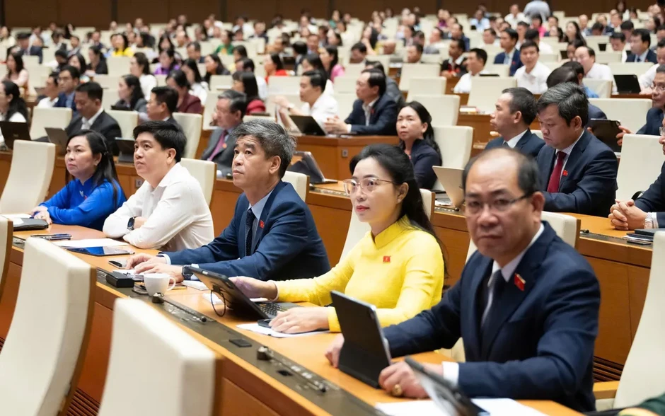 Trực tiếp: Quốc hội thảo luận về tình hình kinh tế - xã hội Trực tiếp: Quốc hội thảo luận về tình hình kinh tế - xã hội