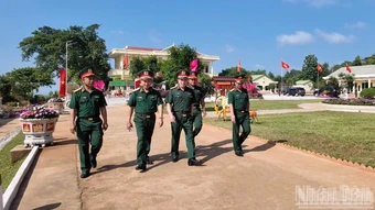 Trung đoàn bộ binh 95 nỗ lực xây dựng doanh trại chính quy
