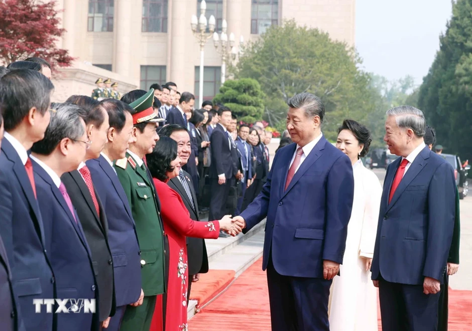 Trung Quốc bắn 21 loạt đại bác chào mừng Tổng Bí thư, Chủ tịch nước Tô Lâm Trung Quốc bắn 21 loạt đại bác chào mừng Tổng Bí thư, Chủ tịch nước Tô Lâm