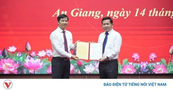 Trung tướng Đinh Văn Nơi giữ chức Phó Bí thư Tỉnh uỷ An Giang