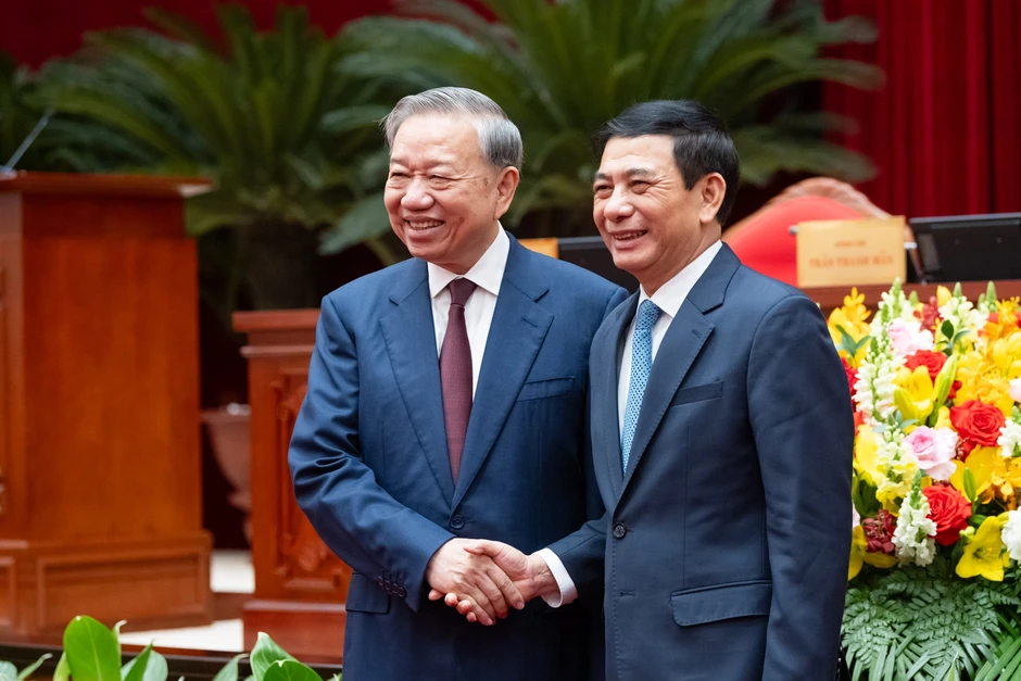 Trung ương thống nhất giới thiệu nhân sự để bầu lãnh đạo chủ chốt Trung ương thống nhất giới thiệu nhân sự để bầu lãnh đạo chủ chốt