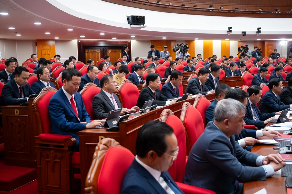 Trung ương yêu cầu hạn chế xây trụ sở, trung tâm hành chính mới ở các tỉnh Trung ương yêu cầu hạn chế xây trụ sở, trung tâm hành chính mới ở các tỉnh