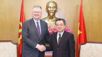 Trưởng Ban Chính sách, chiến lược Trung ương Nguyễn Thanh Nghị tiếp Ủy viên Hội đồng quản trị Tập đoàn The Asia Group