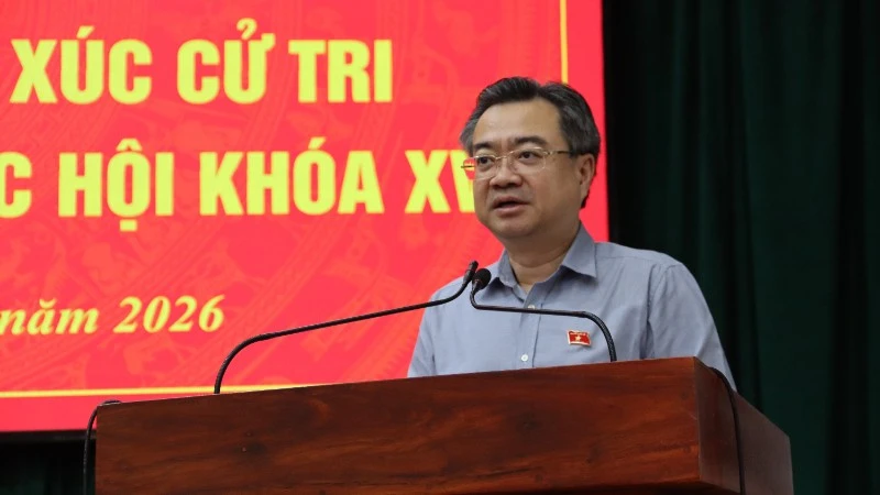 Trưởng Ban Chính sách, chiến lược Trung ương tiếp xúc với cử tri sau Kỳ họp thứ Nhất, Quốc hội khóa XVI tại Đắk Lắk Trưởng Ban Chính sách, chiến lược Trung ương tiếp xúc với cử tri sau Kỳ họp thứ Nhất, Quốc hội khóa XVI tại Đắk Lắk