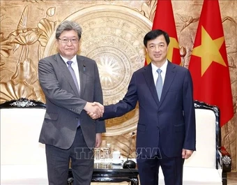 Trưởng Ban Tổ chức Trung ương Nguyễn Duy Ngọc tiếp Quyền Tổng Thư ký Đảng Dân chủ Tự do Hagiuda Koichi