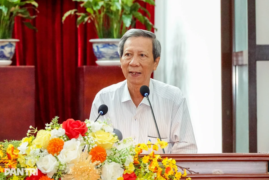 Trưởng Ban Tổ chức Trung ương tiếp xúc cử tri ở Cần Thơ Trưởng Ban Tổ chức Trung ương tiếp xúc cử tri ở Cần Thơ