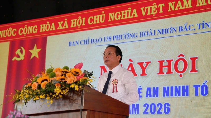 Trưởng Ban Tuyên giáo Trung ương Trịnh Văn Quyết dự Ngày hội toàn dân bảo vệ an ninh Tổ quốc tại Gia Lai Trưởng Ban Tuyên giáo Trung ương Trịnh Văn Quyết dự Ngày hội toàn dân bảo vệ an ninh Tổ quốc tại Gia Lai