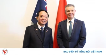 Trưởng Ban Tuyên giáo Trung ương Trịnh Văn Quyết gặp Đồng Bộ trưởng Australia