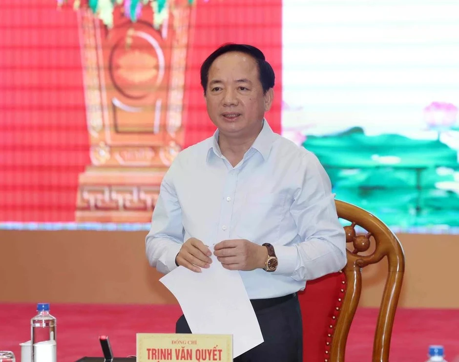 Trưởng Ban Tuyên giáo và Dân vận Trung ương làm việc với các cơ quan báo chí chủ lực quốc gia Trưởng Ban Tuyên giáo và Dân vận Trung ương làm việc với các cơ quan báo chí chủ lực quốc gia