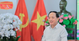 Trưởng ban Tuyên giáo và Dân vận Trung ương thăm, chúc mừng cơ quan báo chí