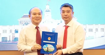 Trưởng Phòng Công tác chính trị, Công an TPHCM, giữ chức Phó Giám đốc Sở Dân tộc và Tôn giáo TPHCM