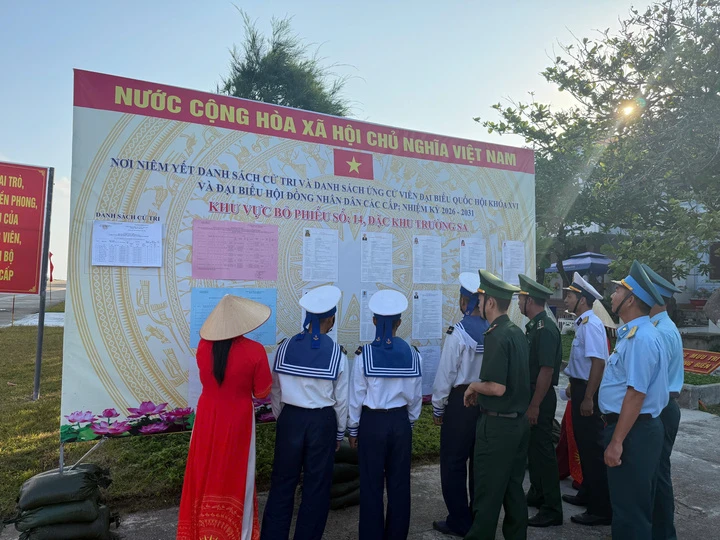 Trường Sa hoàn tất công tác chuẩn bị cho 'Ngày hội non sông' Trường Sa hoàn tất công tác chuẩn bị cho 'Ngày hội non sông'