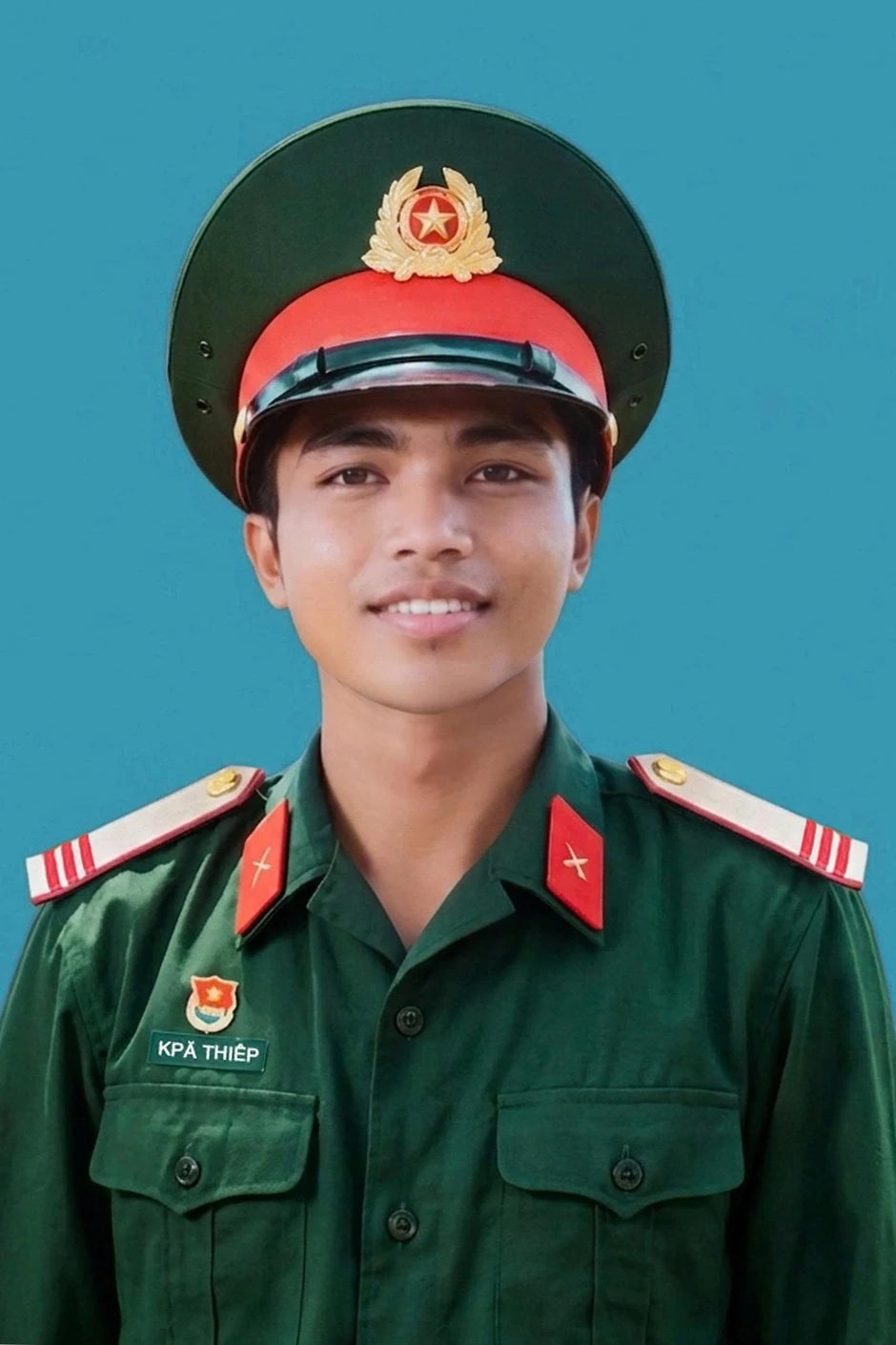 Truy tặng Huân chương Dũng cảm cho chiến sĩ hy sinh khi cứu 2 người bị điện giật Truy tặng Huân chương Dũng cảm cho chiến sĩ hy sinh khi cứu 2 người bị điện giật