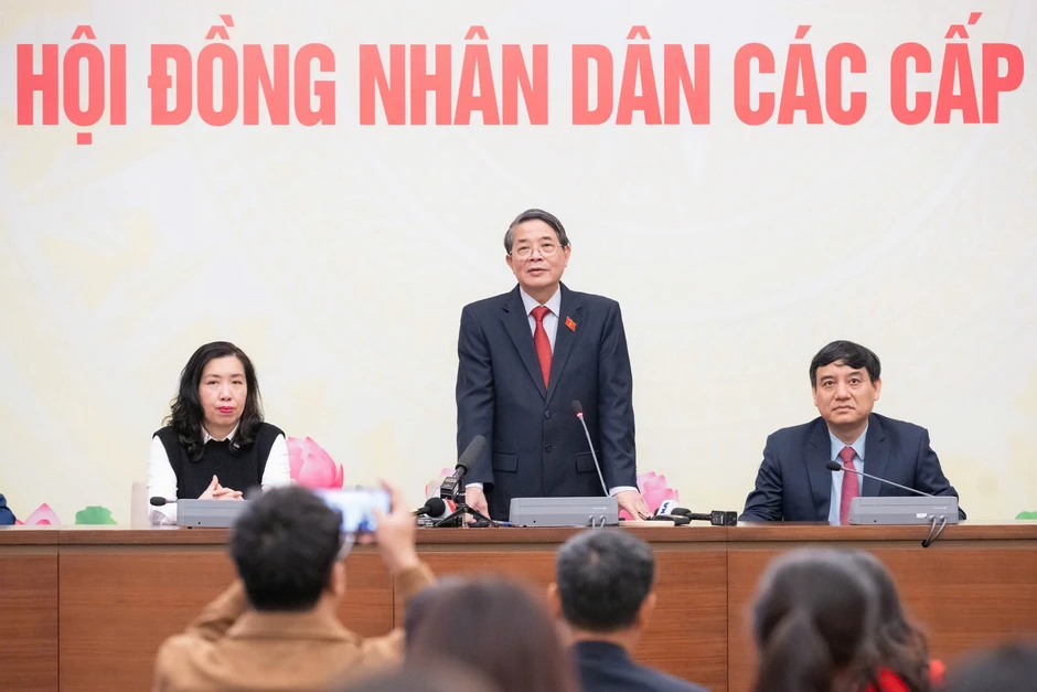 Truyền tải kịp thời thông tin về cuộc bầu cử tới cử tri và Nhân dân cả nước Truyền tải kịp thời thông tin về cuộc bầu cử tới cử tri và Nhân dân cả nước