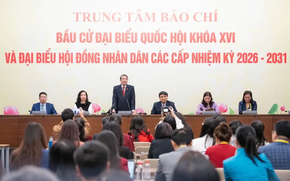 Truyền tải kịp thời thông tin về cuộc bầu cử tới cử tri và Nhân dân cả nước Truyền tải kịp thời thông tin về cuộc bầu cử tới cử tri và Nhân dân cả nước