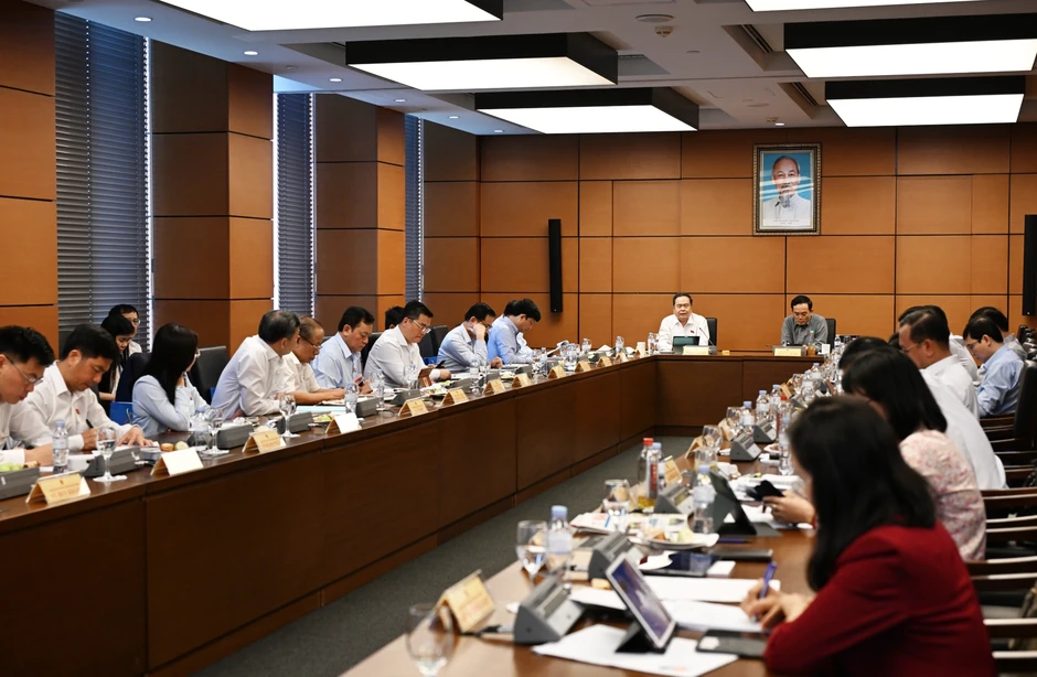 Từ câu chuyện của Singapore, Chủ tịch Quốc hội mong Việt Nam phải số hóa Từ câu chuyện của Singapore, Chủ tịch Quốc hội mong Việt Nam phải số hóa