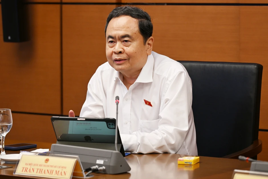 Từ câu chuyện của Singapore, Chủ tịch Quốc hội mong Việt Nam phải số hóa Từ câu chuyện của Singapore, Chủ tịch Quốc hội mong Việt Nam phải số hóa