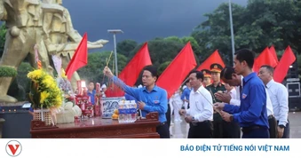 Từ mùa Thu lịch sử đến khát vọng cống hiến hôm nay
