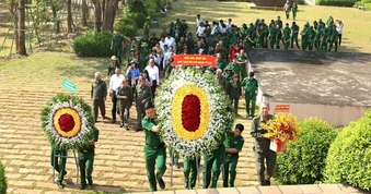 Tưởng nhớ 99 liệt sĩ Thanh niên xung phong hy sinh trên chiến trường biên giới Tây Nam