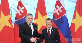 Tuyên bố chung về việc thiết lập quan hệ Đối tác chiến lược giữa Việt Nam và Slovakia