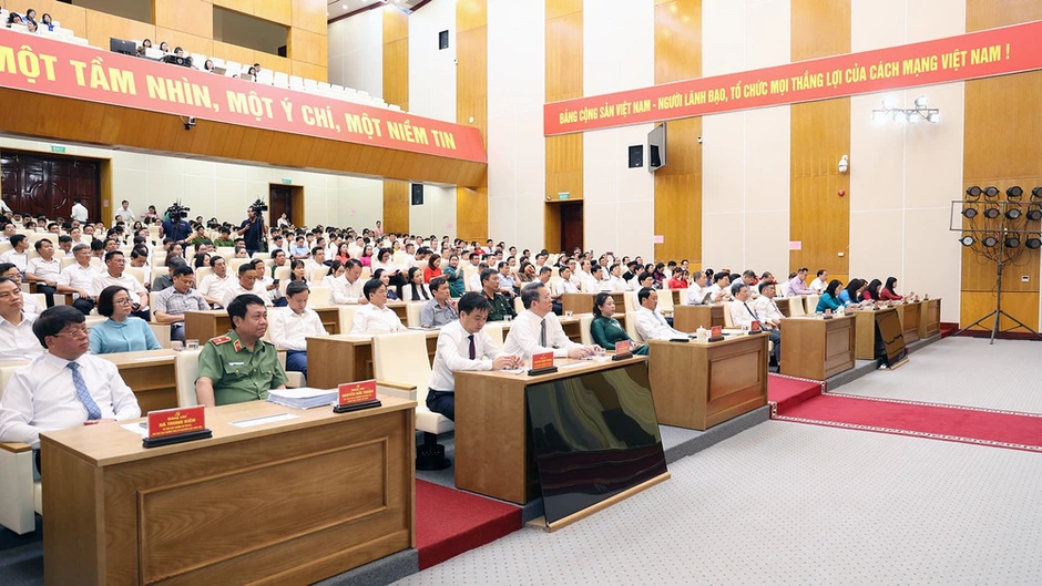 Tuyên Quang tôn vinh các tập thể và cá nhân tiêu biểu học tập, làm theo gương Bác Tuyên Quang tôn vinh các tập thể và cá nhân tiêu biểu học tập, làm theo gương Bác