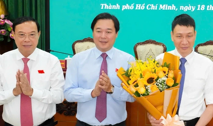 UBND TPHCM có thêm 1 Ủy viên UBND TPHCM có thêm 1 Ủy viên