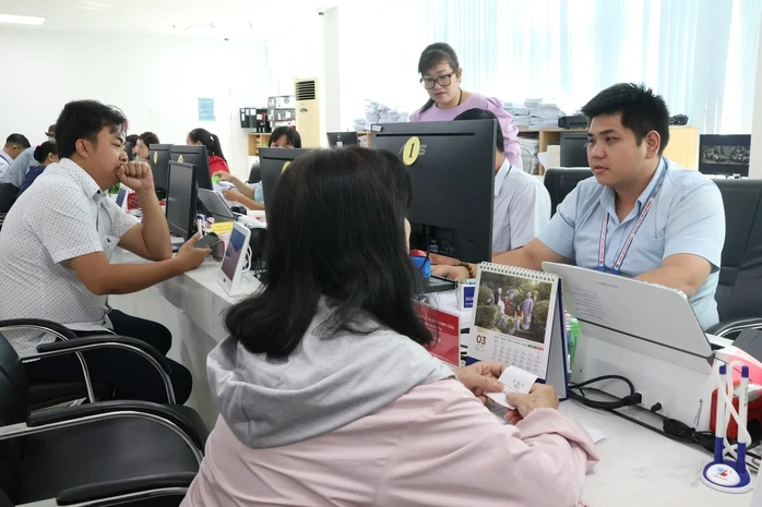 UBND TPHCM yêu cầu rà soát năng lực cán bộ, công chức cấp xã trước 15-5 UBND TPHCM yêu cầu rà soát năng lực cán bộ, công chức cấp xã trước 15-5