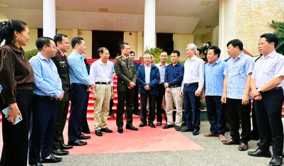 Ứng viên đại biểu HĐND tỉnh - Thiếu tướng Tô Anh Dũng: Kiên quyết đấu tranh với các loạt tội phạm Ứng viên đại biểu HĐND tỉnh - Thiếu tướng Tô Anh Dũng: Kiên quyết đấu tranh với các loạt tội phạm