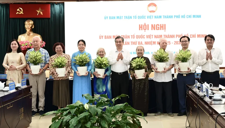 Ủy ban MTTQ Việt Nam TPHCM kiện toàn nhân sự và tổ chức thành viên Ủy ban MTTQ Việt Nam TPHCM kiện toàn nhân sự và tổ chức thành viên
