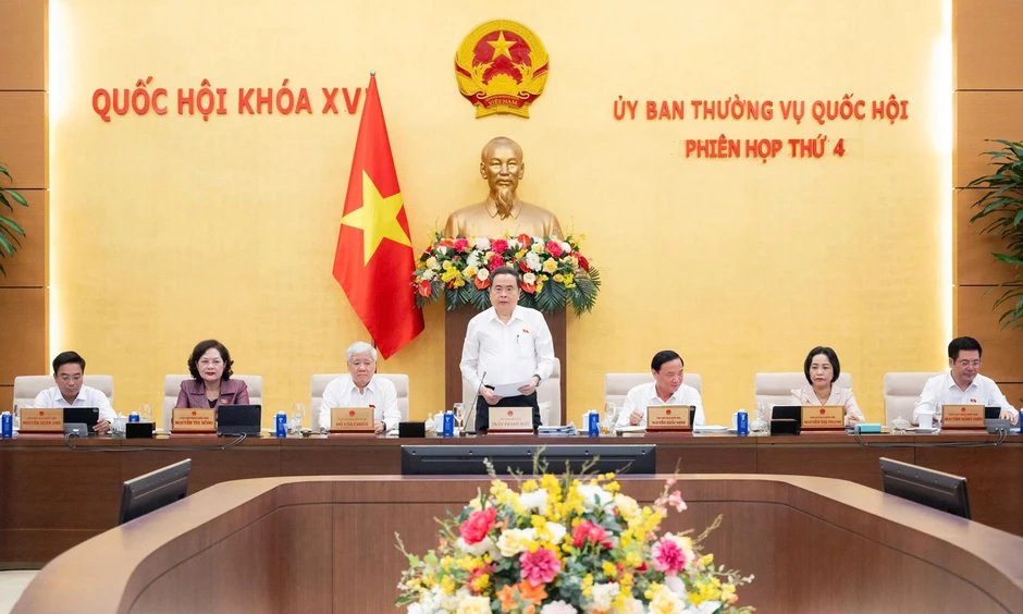 Ủy ban Thường vụ Quốc hội cho ý kiến về dự án Bộ luật Hình sự sửa đổi Ủy ban Thường vụ Quốc hội cho ý kiến về dự án Bộ luật Hình sự sửa đổi