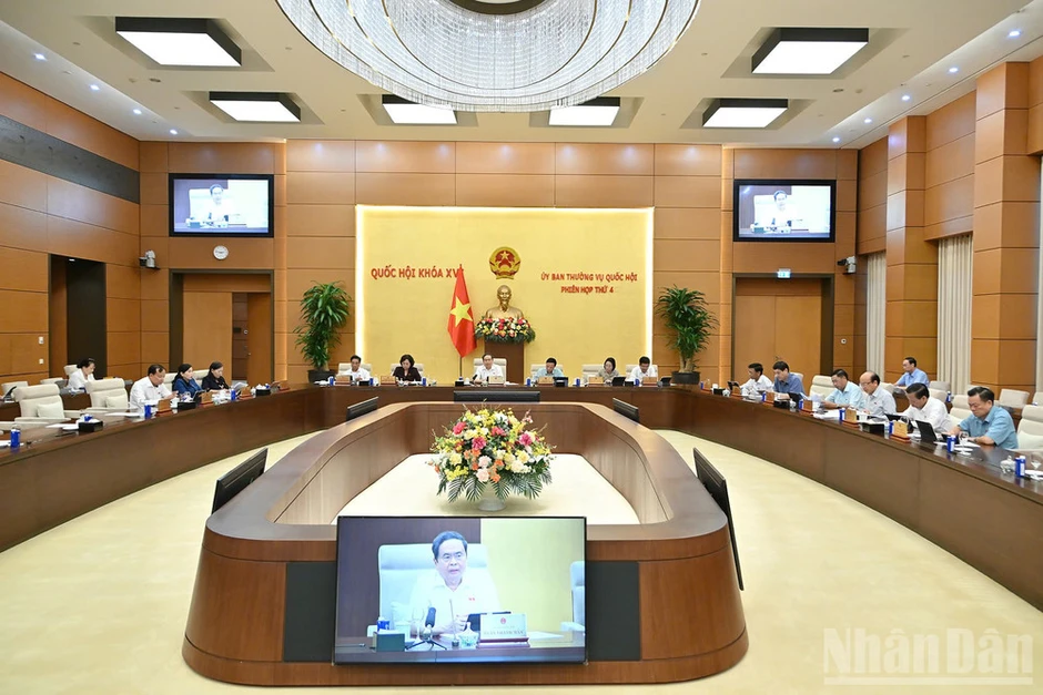 Ủy ban Thường vụ Quốc hội cho ý kiến về dự án Luật Ngân sách nhà nước (hợp nhất)