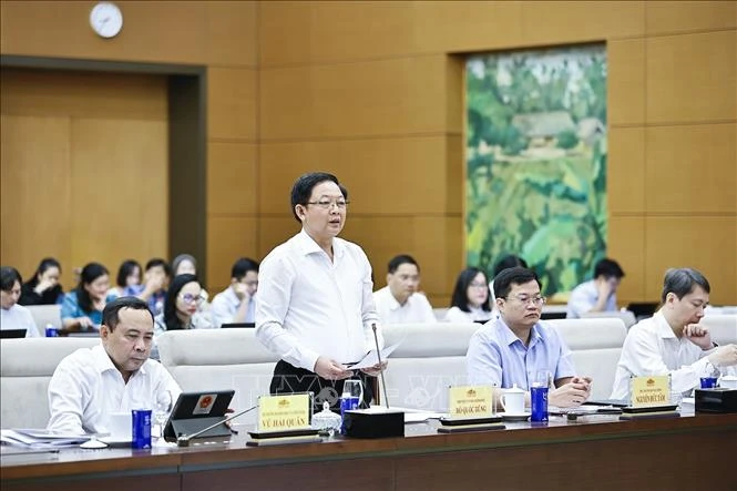 Ủy ban Thường vụ Quốc hội cho ý kiến về các dự án luật Ủy ban Thường vụ Quốc hội cho ý kiến về các dự án luật