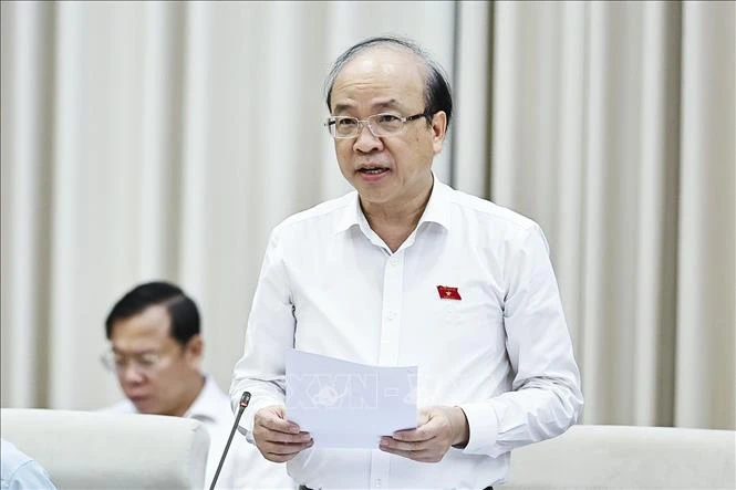 Ủy ban Thường vụ Quốc hội cho ý kiến về các dự án luật Ủy ban Thường vụ Quốc hội cho ý kiến về các dự án luật