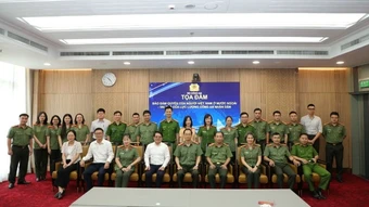 Vai trò của lực lượng Công an nhân dân trong việc bảo đảm quyền của người Việt Nam ở nước ngoài